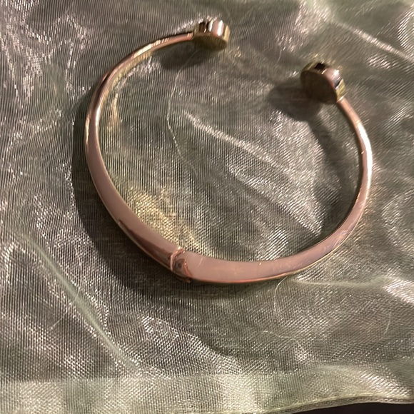 Kate ♠️ Spade bracelet bangle gold green hinged euc - Picture 9 of 11